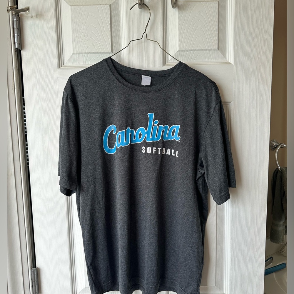 woman’s dry fit carolina softball t-shirt size: medium